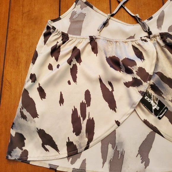Express Sleepwear Crop Top With Overlapping Butterfly Panels In The Back Sz S - Picture 11 of 14